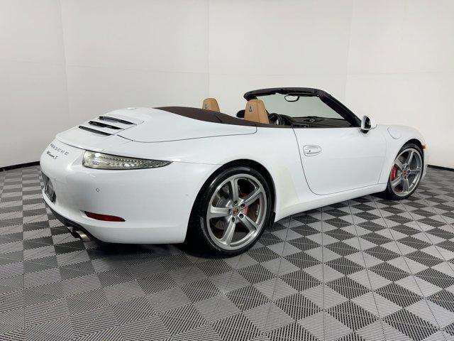 Photo of 2016 Carrara White Metallic Porsche 911