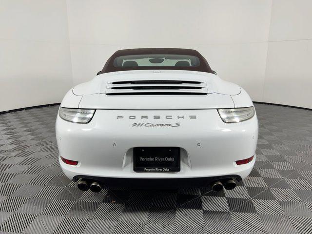 Photo of 2016 Carrara White Metallic Porsche 911