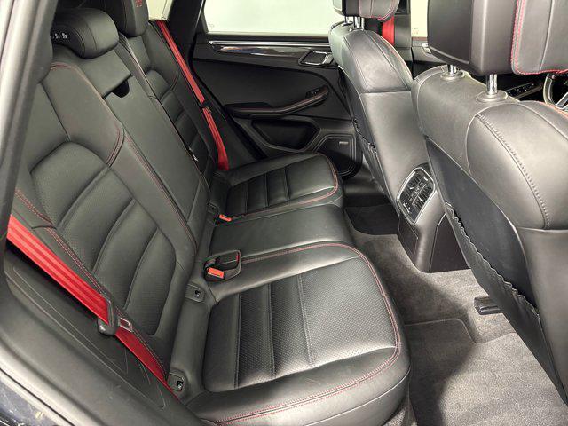 Photo of 2017 Volcano Grey Metallic Porsche Macan