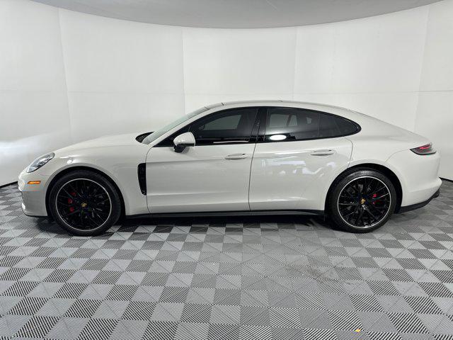 Photo of 2022 Chalk Porsche Panamera