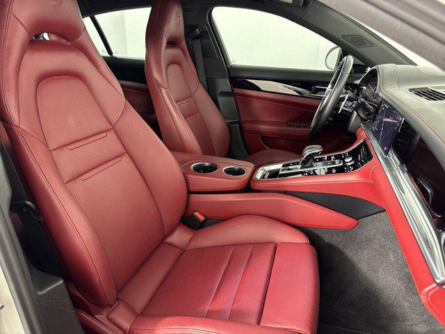 Photo of 2022 Chalk Porsche Panamera