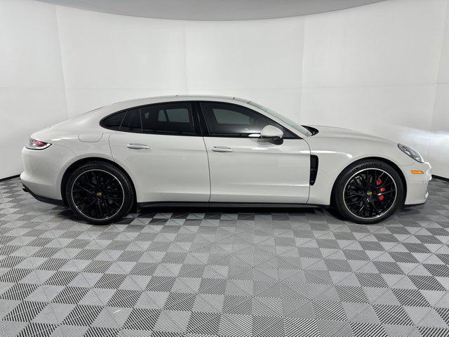 Photo of 2022 Chalk Porsche Panamera