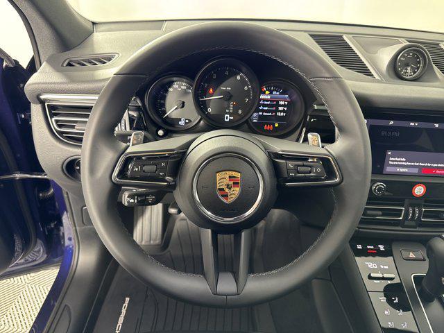 Photo of 2025 Gentian Blue Metallic Porsche Macan