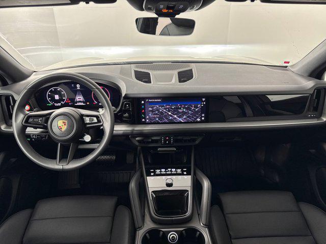 Photo of 2025 White Porsche Cayenne