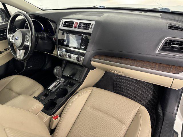 Photo of 2016 Crystal White Pearl Subaru Outback