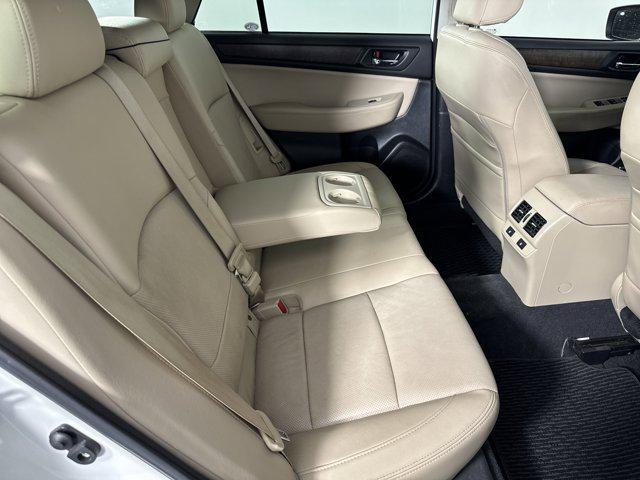 Photo of 2016 Crystal White Pearl Subaru Outback