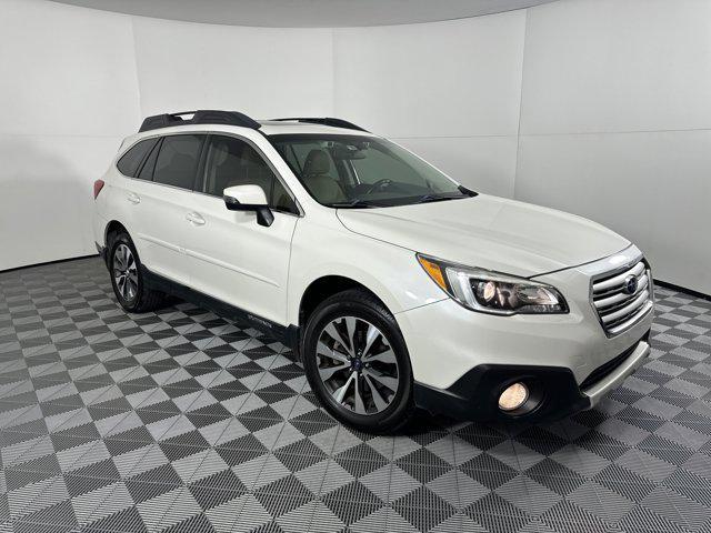 Photo of 2016 Crystal White Pearl Subaru Outback