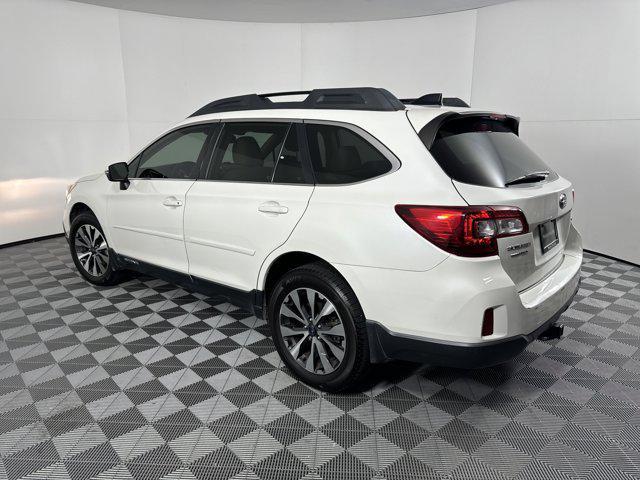 Photo of 2016 Crystal White Pearl Subaru Outback