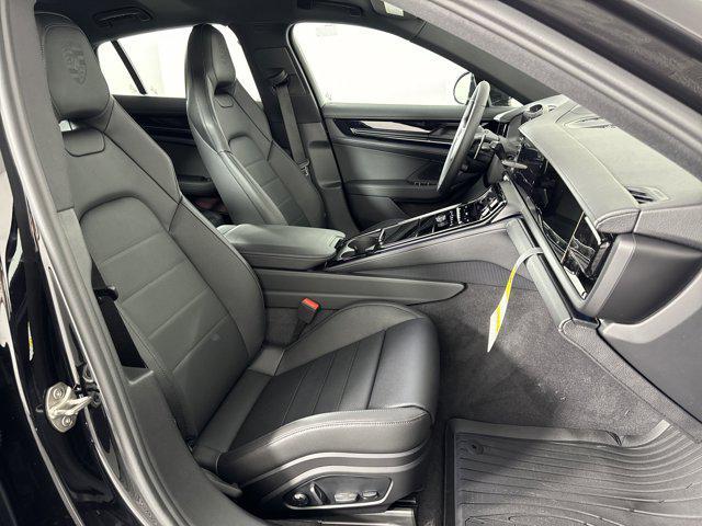 Photo of 2025 Jet Black Metallic Porsche Panamera