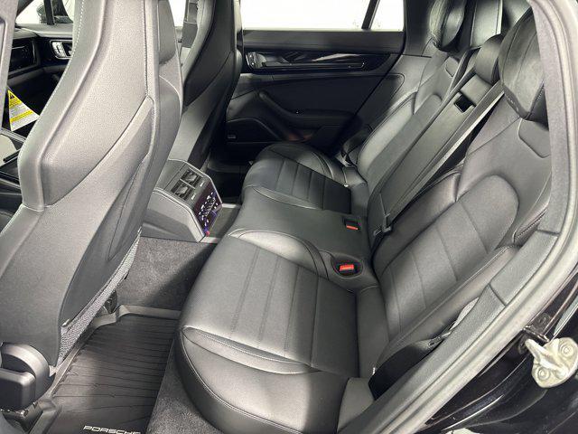 Photo of 2025 Jet Black Metallic Porsche Panamera