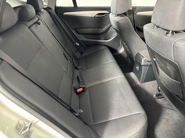 Photo of 2015 White BMW X1