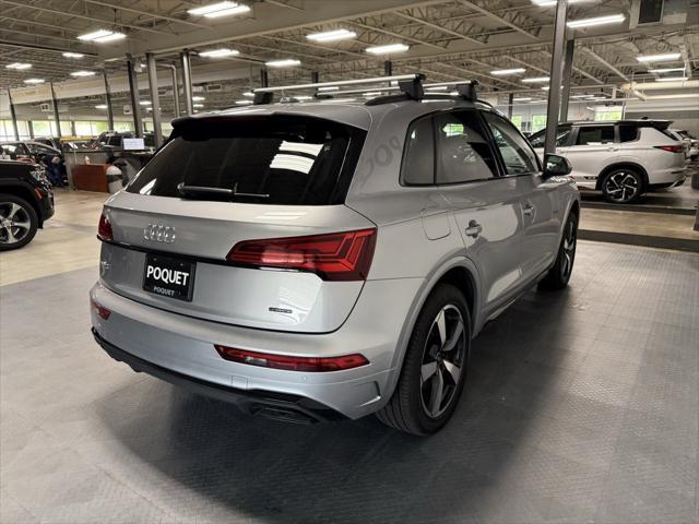 Photo of 2022 Florett Silver Metallic Audi Q5