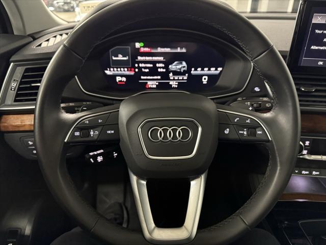 Photo of 2022 Florett Silver Metallic Audi Q5