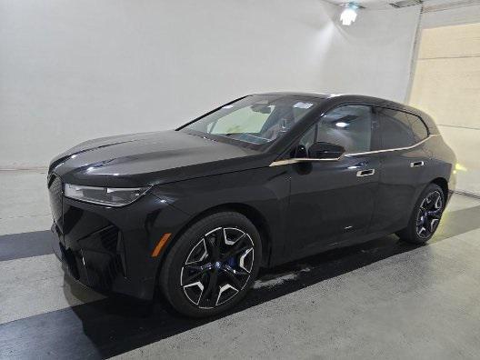 Photo of 2022 Black Sapphire Metallic BMW iX