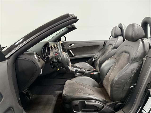 Photo of 2009 Brilliant Black/Black Roof Audi TT