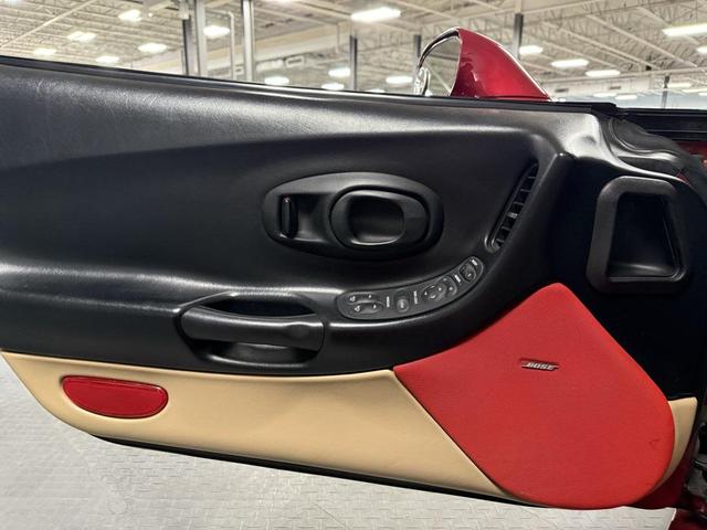 Photo of 2004 Magnetic Red Metallic Chevrolet Corvette