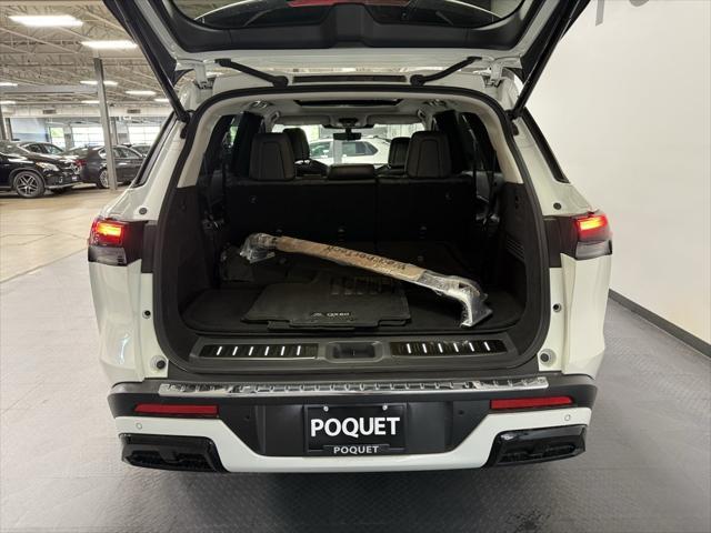 Photo of 2024 Majestic White INFINITI QX60