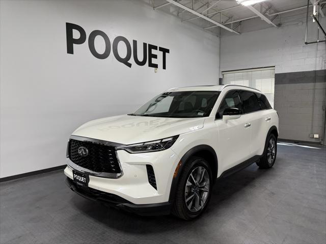 Photo of 2024 Majestic White INFINITI QX60