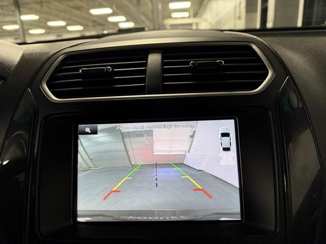 Photo of 2016 Magnetic Metallic Ford Explorer