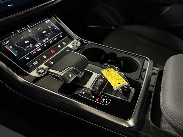 Photo of 2022 Samurai Gray Metallic Audi Q7
