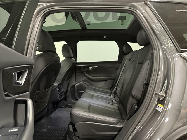 Photo of 2022 Samurai Gray Metallic Audi Q7