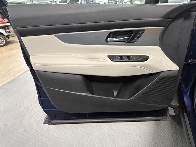 Photo of 2025 Deep Ocean Blue Pearl Nissan Murano