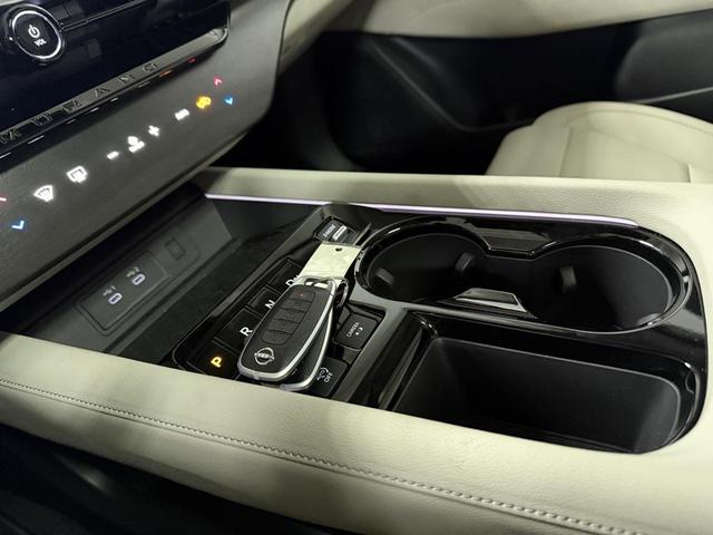 Photo of 2025 Deep Ocean Blue Pearl Nissan Murano
