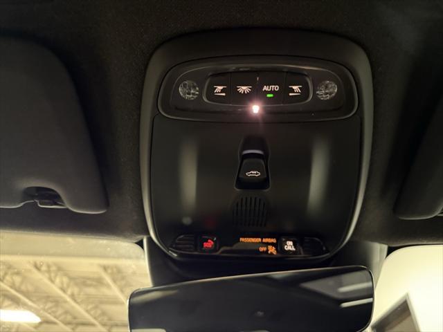 Photo of 2022 Thunder Grey Metallic Volvo XC40