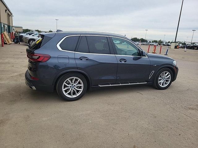 Photo of 2022 Arctic Grey Metallic BMW X5