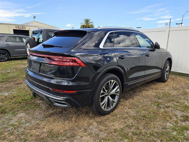 Photo of 2021 Night Black Audi Q8