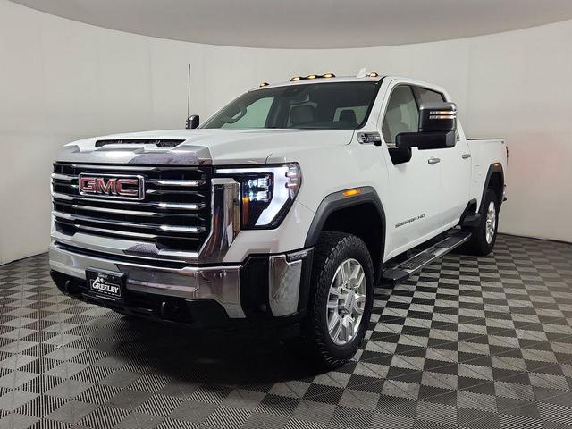 Photo of 2024 Summit White GMC Sierra 2500