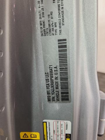 Photo of 2023 Silver Zynith Clearcoat Jeep Wrangler 4xe