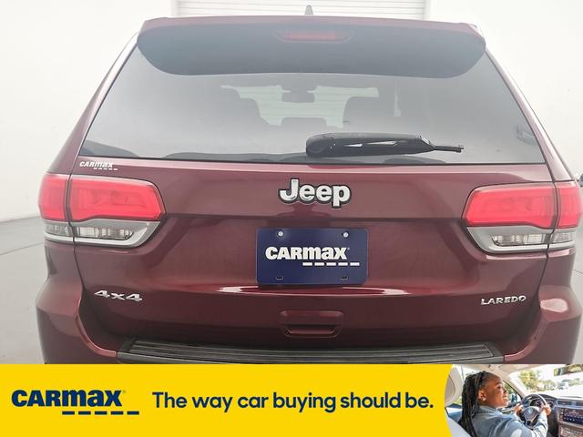 Photo of 2016 Red Jeep Grand Cherokee