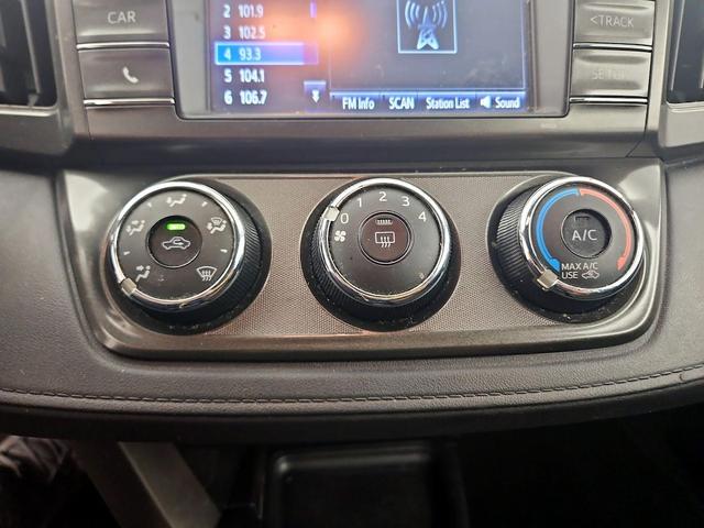 Photo of 2015 Brown Toyota RAV4