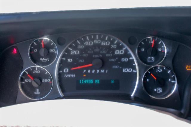 Photo of 2018 Summit White Chevrolet Express 2500