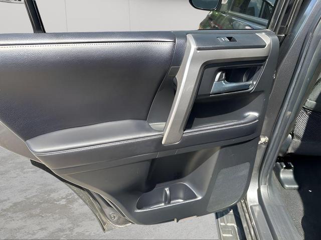 Photo of 2018 Gray Toyota 4Runner