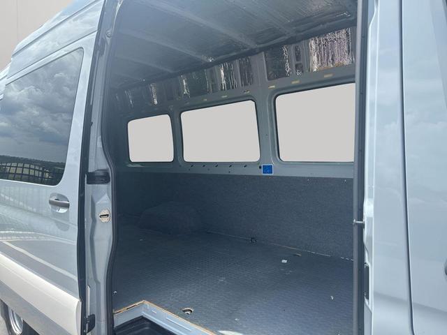 Photo of 2022 Silver Gray Mercedes-Benz Sprinter 3500XD