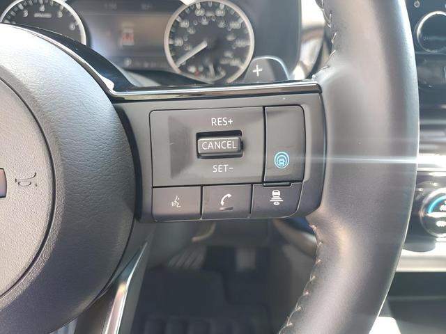 Photo of 2023 Black Nissan Pathfinder