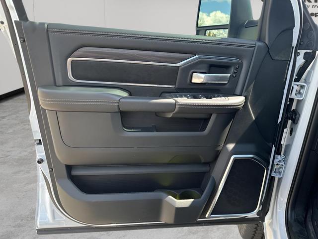 Photo of 2025 Bright White Clearcoat RAM 2500