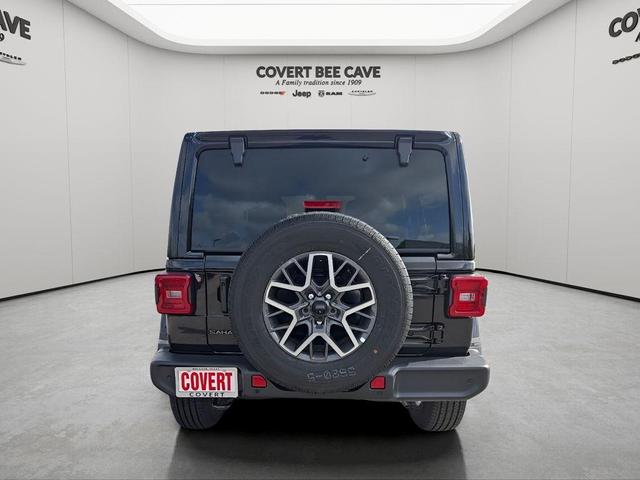 Photo of 2025 Black Clearcoat Jeep Wrangler