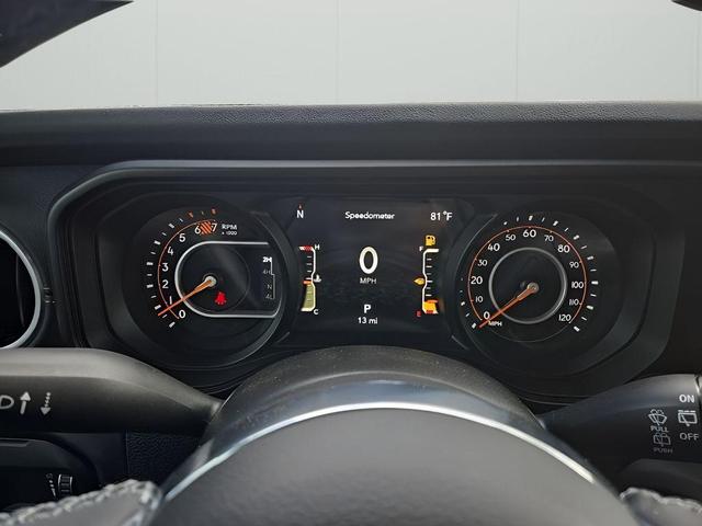 Photo of 2025 Black Clearcoat Jeep Wrangler