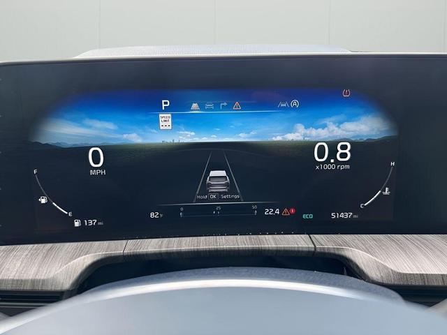 Photo of 2024 Glacial White Pearl Kia Telluride