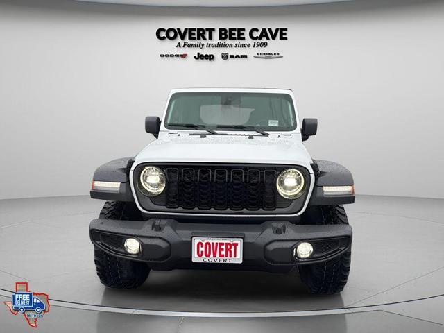 Photo of 2025 Bright White Clearcoat Jeep Wrangler