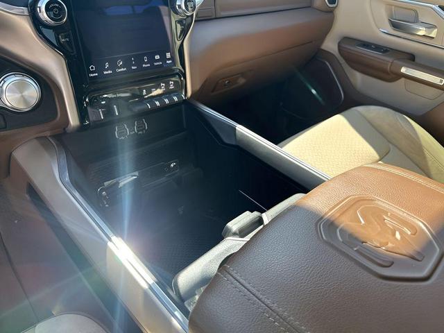 Photo of 2022 Bright White Clearcoat RAM 1500
