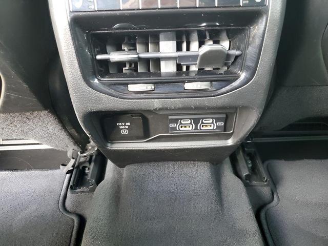 Photo of 2022 Diamond Black Jeep Grand Cherokee L