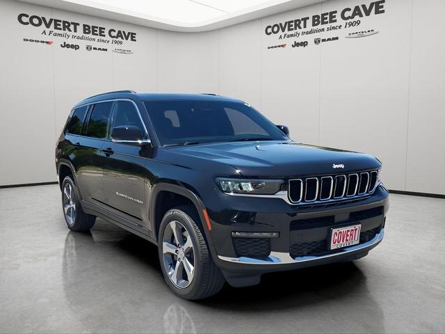 Photo of 2025 Diamond Black Jeep Grand Cherokee L