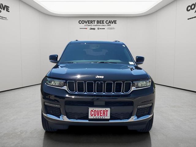 Photo of 2025 Diamond Black Jeep Grand Cherokee L