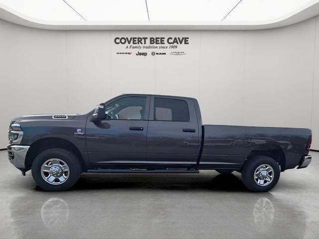 Photo of 2025 Granite Crystal Clearcoat Metallic RAM 2500