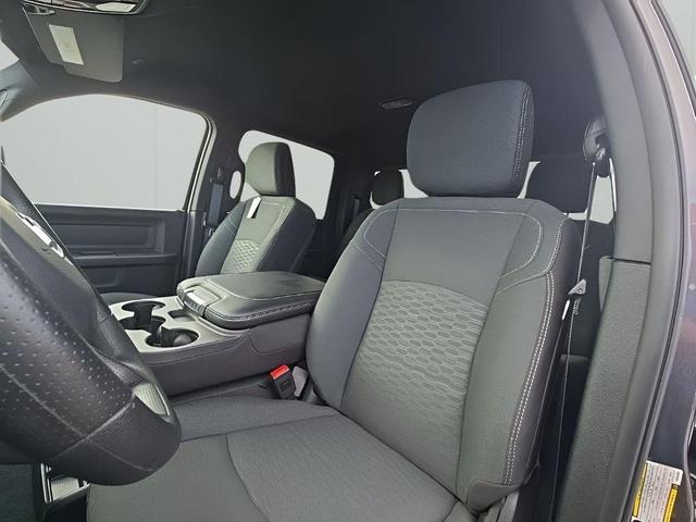 Photo of 2025 Granite Crystal Clearcoat Metallic RAM 2500