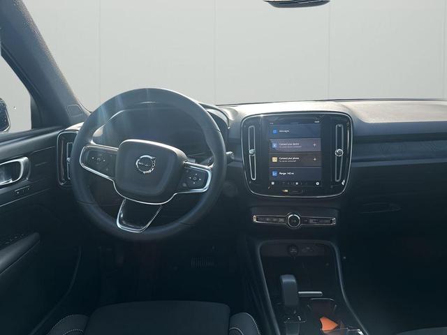 Photo of 2023 Bright Volvo XC40 Recharge Pure Electric